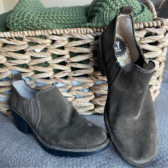 Fly London Wate Slip On Suede Ankle Booties Brown Women’s Size 8/39 - Picture 6 of 12